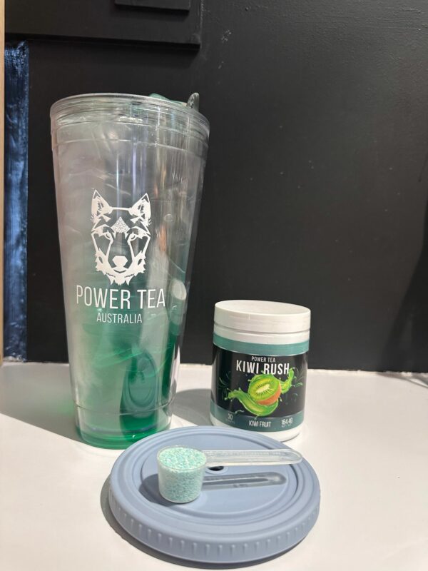 Power Tea Kiwi Rush drink mix in a 32oz clear cup with ice