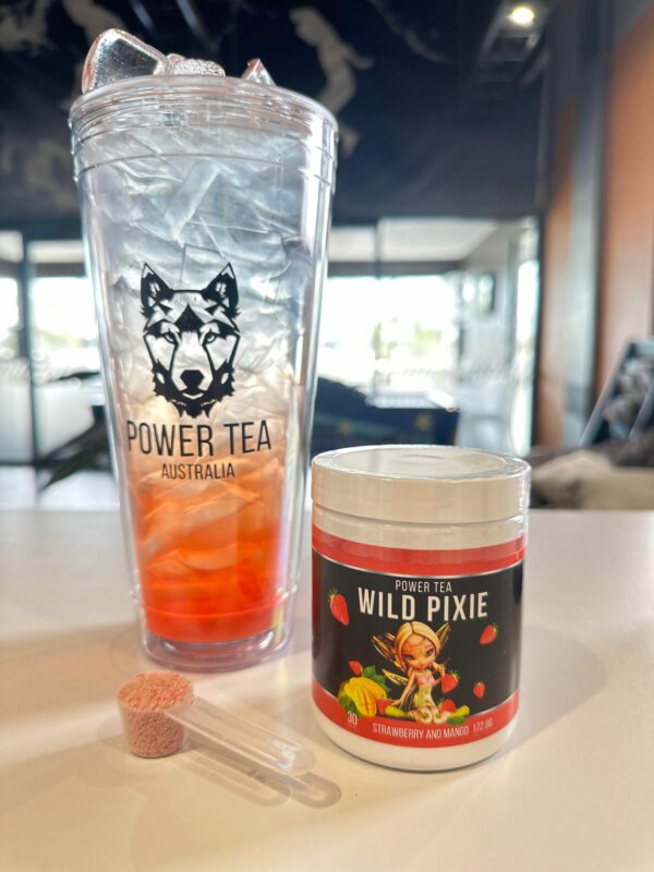 Power Tea Wild Pixie drink mix in a 32oz clear cup with ice